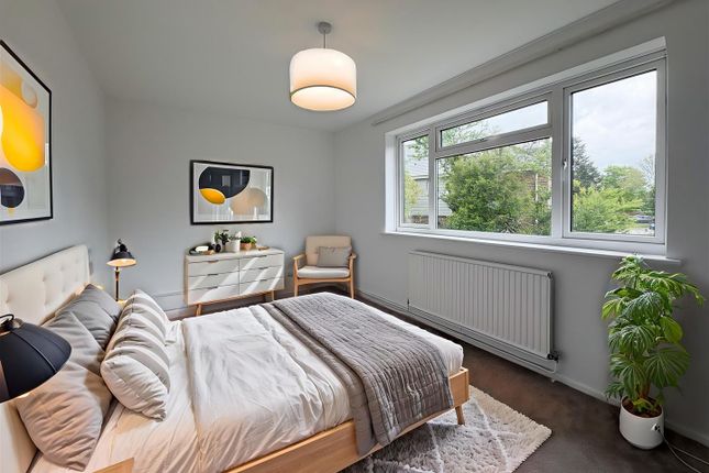 6, Turners Way, Burgess Hill photo 3