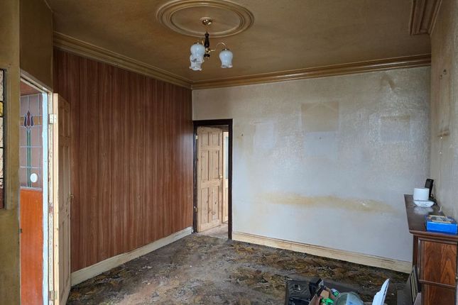 56 Bierley Lane, Bradford photo 3