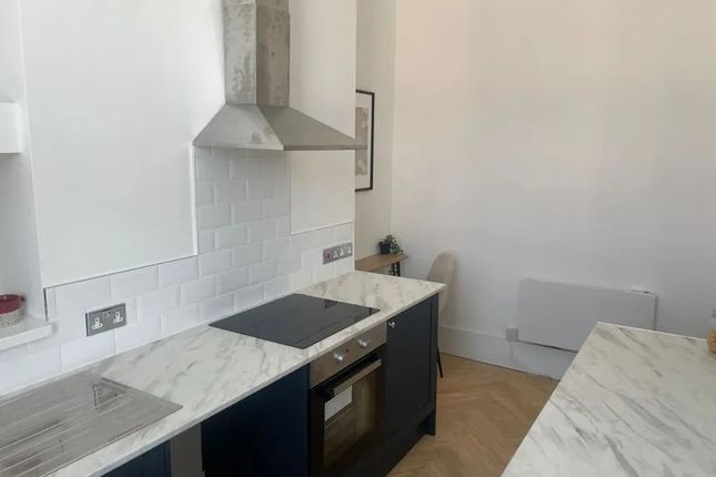 Flat 4, 21 Wellington Road, Bridlington photo 4