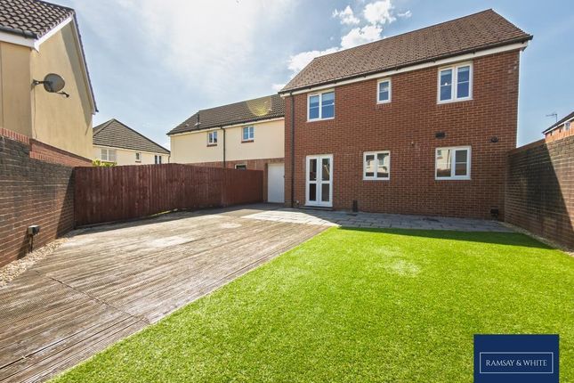3, Meadow Close, Merthyr Tydfil photo 2
