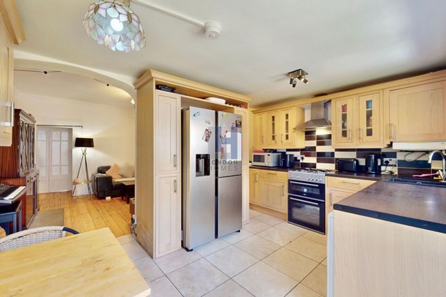 38, Salisbury Road, Ealing photo 2