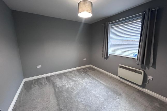 Flat to rent in Brandon Court, Outwood, Wakefield