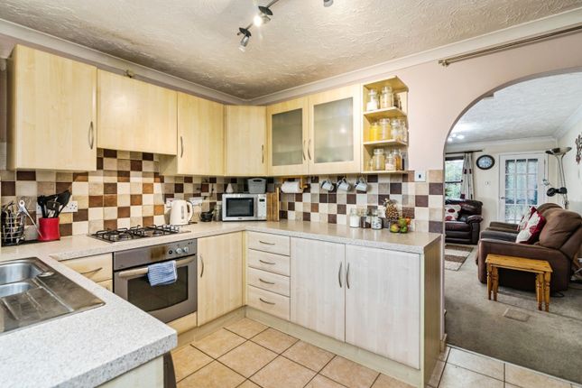 11, Thomas Bardwell Drive, Suffolk photo 4