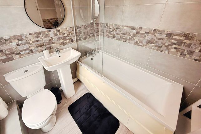 37A, Castle Street, Berkshire photo 4
