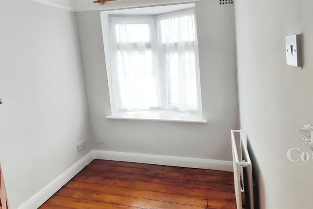 Terraced house to rent in Harrow Drive, London