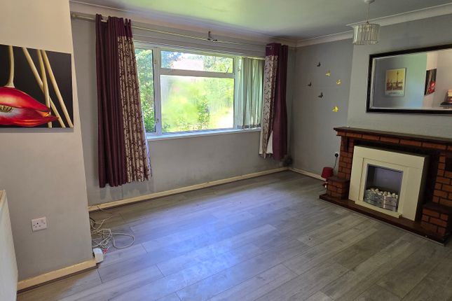 1, Denbigh Cl , Southall photo 5