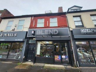 Flat to rent in Palatine Road, Northenden, Manchester.
