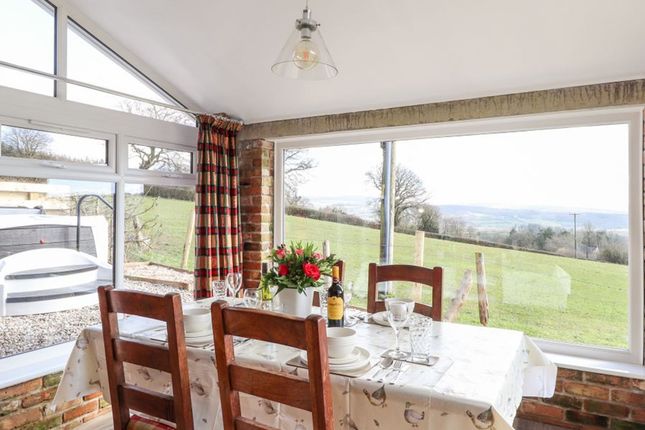 Sew Dinning Area