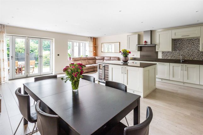 11, Mount Hermon Road, Surrey photo 3