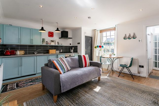 7 Fair-A-Far Cottages, Whitehouse Road, Edinburgh photo 4