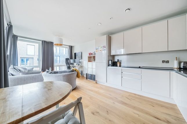 Thumbnail Flat for sale in Isambard Court, Brentford, London