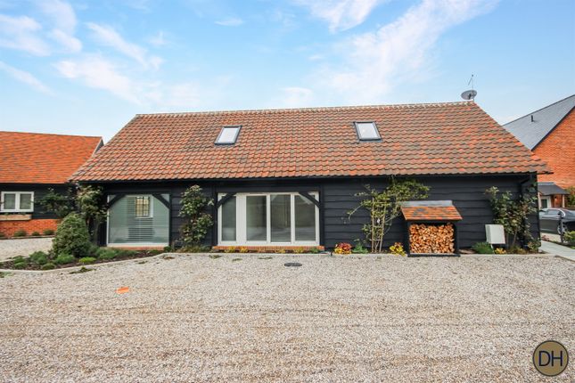 Thumbnail Detached house for sale in Cutlers Green Farm, Thaxted, Essex