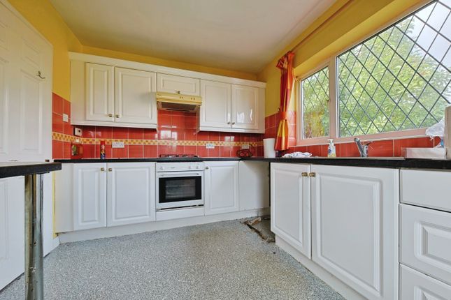 43, The Parkway, Hull photo 2