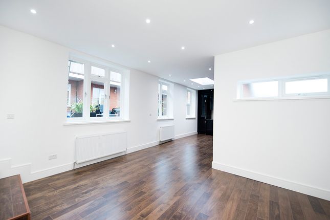 54a, COLERIDGE ROAD, Crouch End, London photo 3