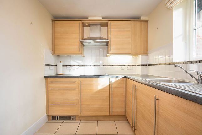 Flat for sale in Southbank Road, Kenilworth, Warwickshire