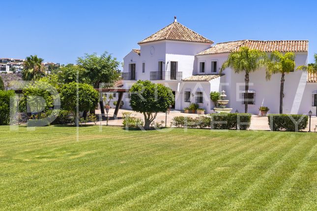 Villa for sale in Cancelada, Estepona East, Estepona