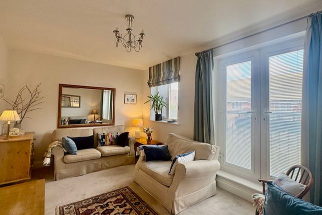 8, Spire Close, Lincoln photo 3