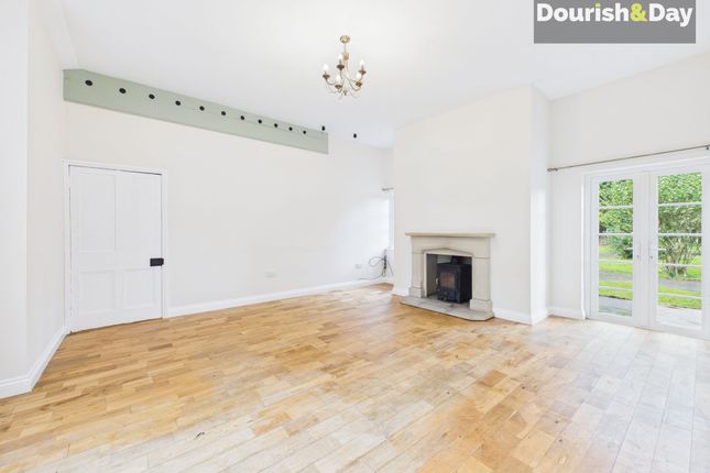 2 Hinstock Court, Market Drayton photo 2