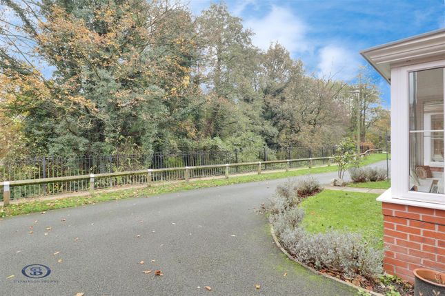 30, Goss Place, Alsager photo 2