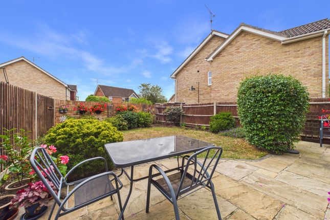 40, Charwood Road, Wokingham photo 4