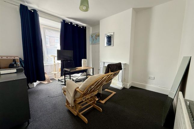 64, Beatrice Street, Swindon photo 4