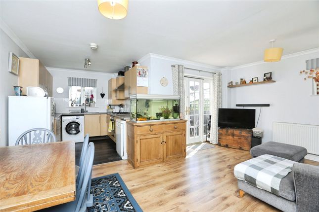 19, Crown Road, Kent photo 4