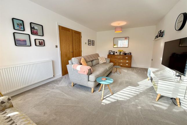 46, Westfield Lane, Leeds photo 4
