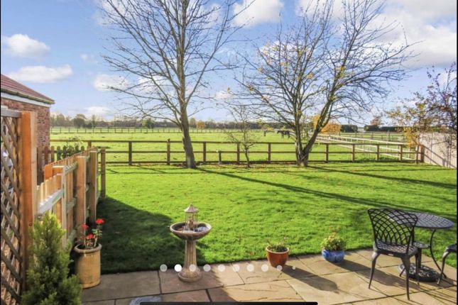 16 Low Road, Wretton, Kings Lynn photo 3