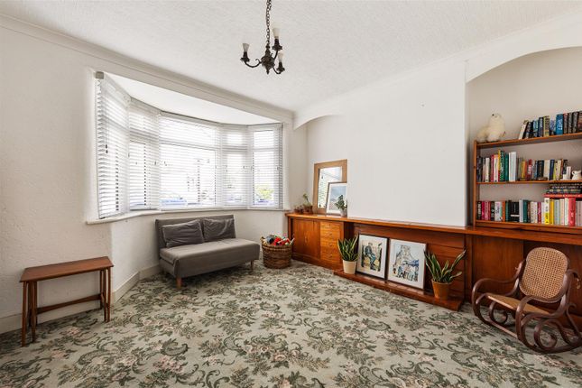 64, Coolgardie Avenue, Highams Park photo 4