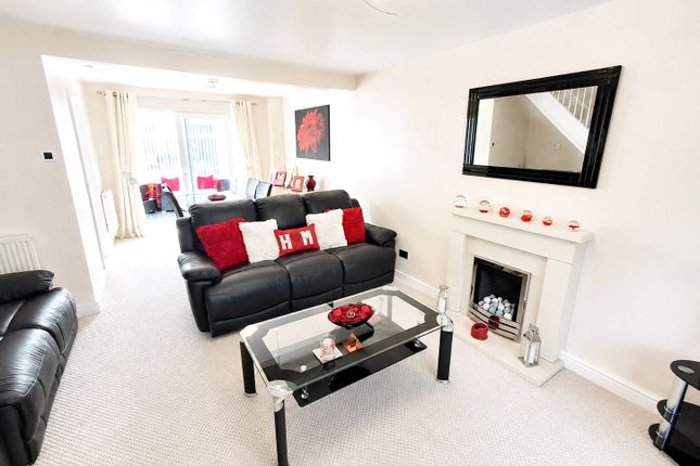 6, Van Gogh Close, Cannock photo 2