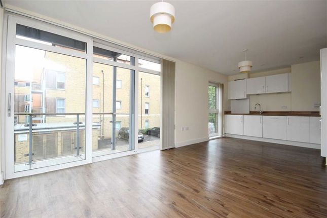 8 Garside Court, 10, Southcott Road, Teddington photo 3