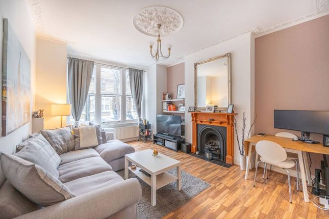 Thumbnail Flat to rent in Linden Gardens, Chiswick, London