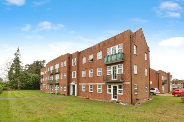 Thumbnail Flat for sale in 7 Upper Park Road, Camberley
