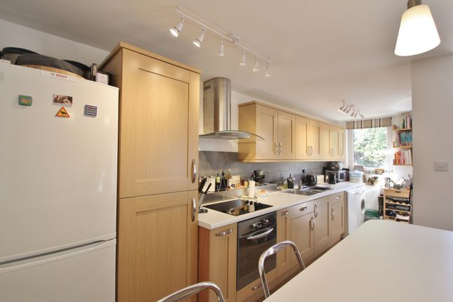 Maisonette to rent in More Close, St. Paul's Court, Hammersmith