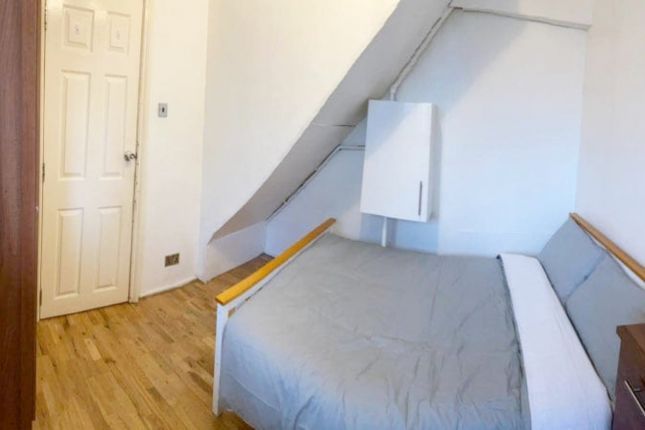 95 Ibsley Gardens, London photo 5