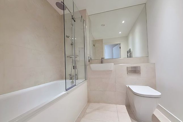 12 Carver House, Alpini Road, London photo 4