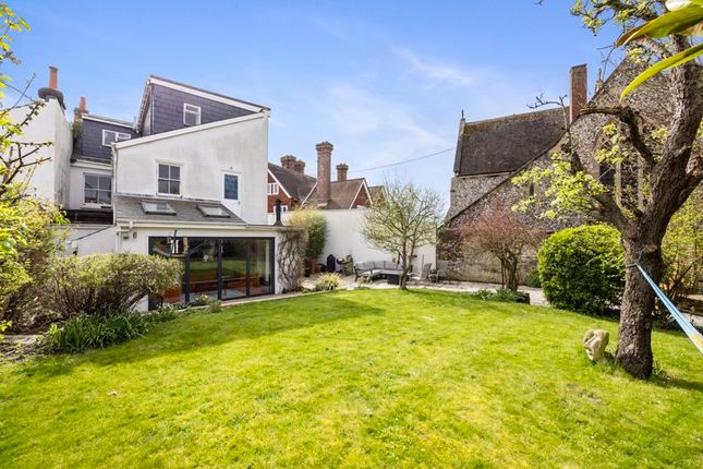 End terrace house for sale in St. Lukes Road, Queens Park, Brighton