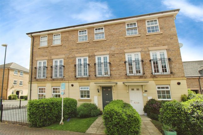 Town house for sale in Coupland Square, Selby