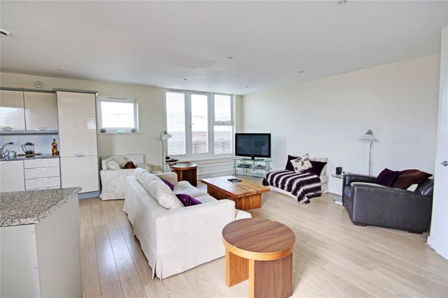Thumbnail Flat to rent in Chertsey House, Bridge Wharf, Chertsey, Surrey