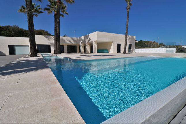 Villa for sale in Mijas Costa, Spain, Spain