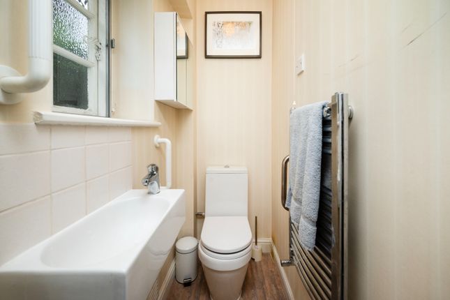 23, Rotherwick Road, London photo 3