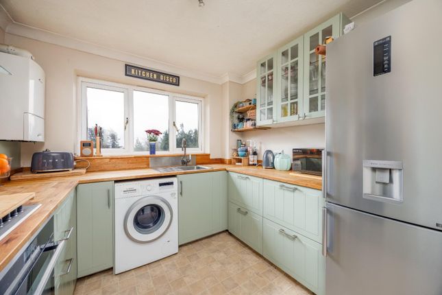 17 Mayvern Court, Eridge Road, Crowborough photo 3