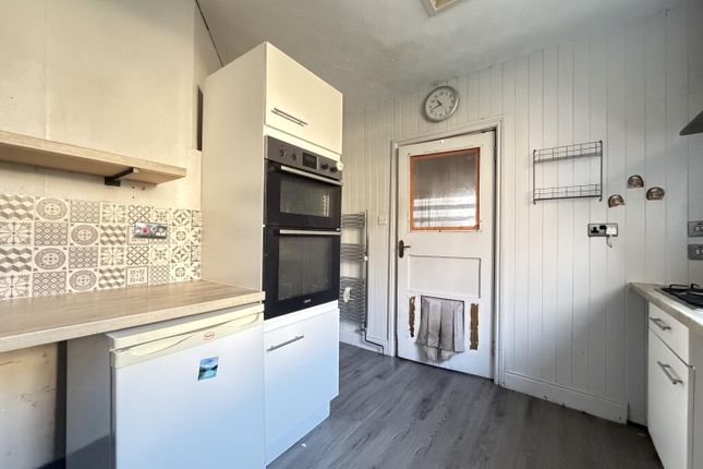 18, Albany View, Newport photo 4