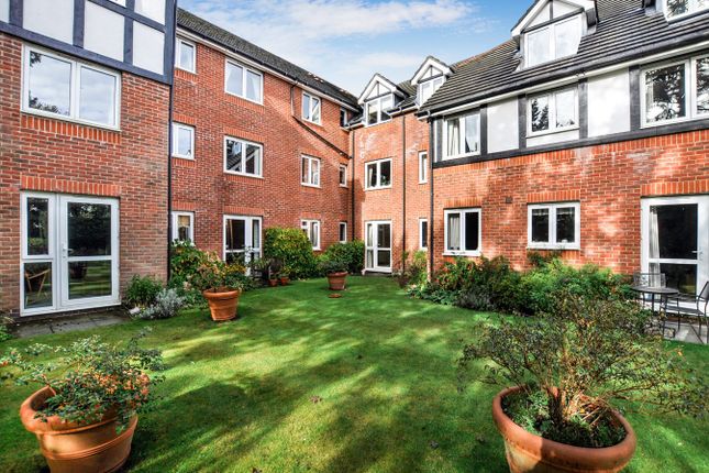 Archer Court, Chesham Road, Amersham photo 2