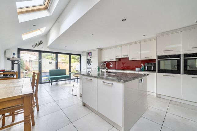 21, Pope Road, Bromley photo 3