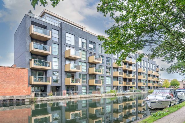 Thumbnail Flat to rent in Amberley Road, Little Venice, London