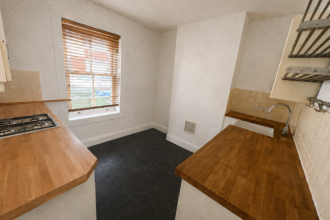 53, Southampton photo 3