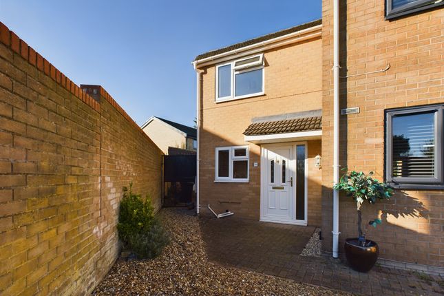 Cam02545G0-Pr0273-Still016