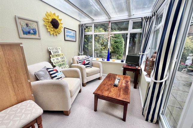 17, Chestnut Close, Wilmslow photo 3