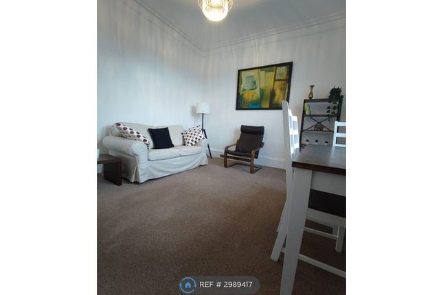 Flat, Hairst Street, Renfrew photo 3